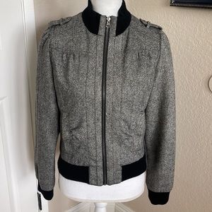 Beautiful wool and poly zip up jacket.